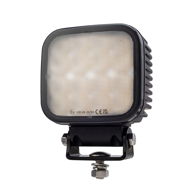 REVON  LED-TYÖVALO 126W